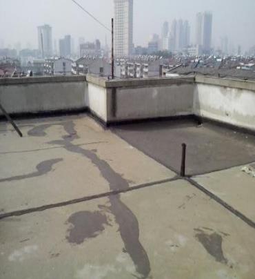 沙县漏水维修 楼顶漏水是什么原因，楼顶漏水维修方法是什么?